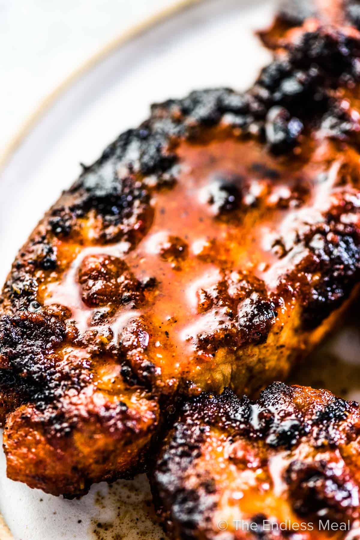 Master Juicy Grilled Pork Chops: Best Tips & Customizable Marinade